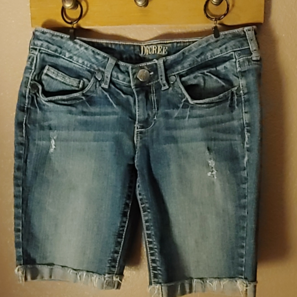Decree Jean Shorts, Size 9, great condition